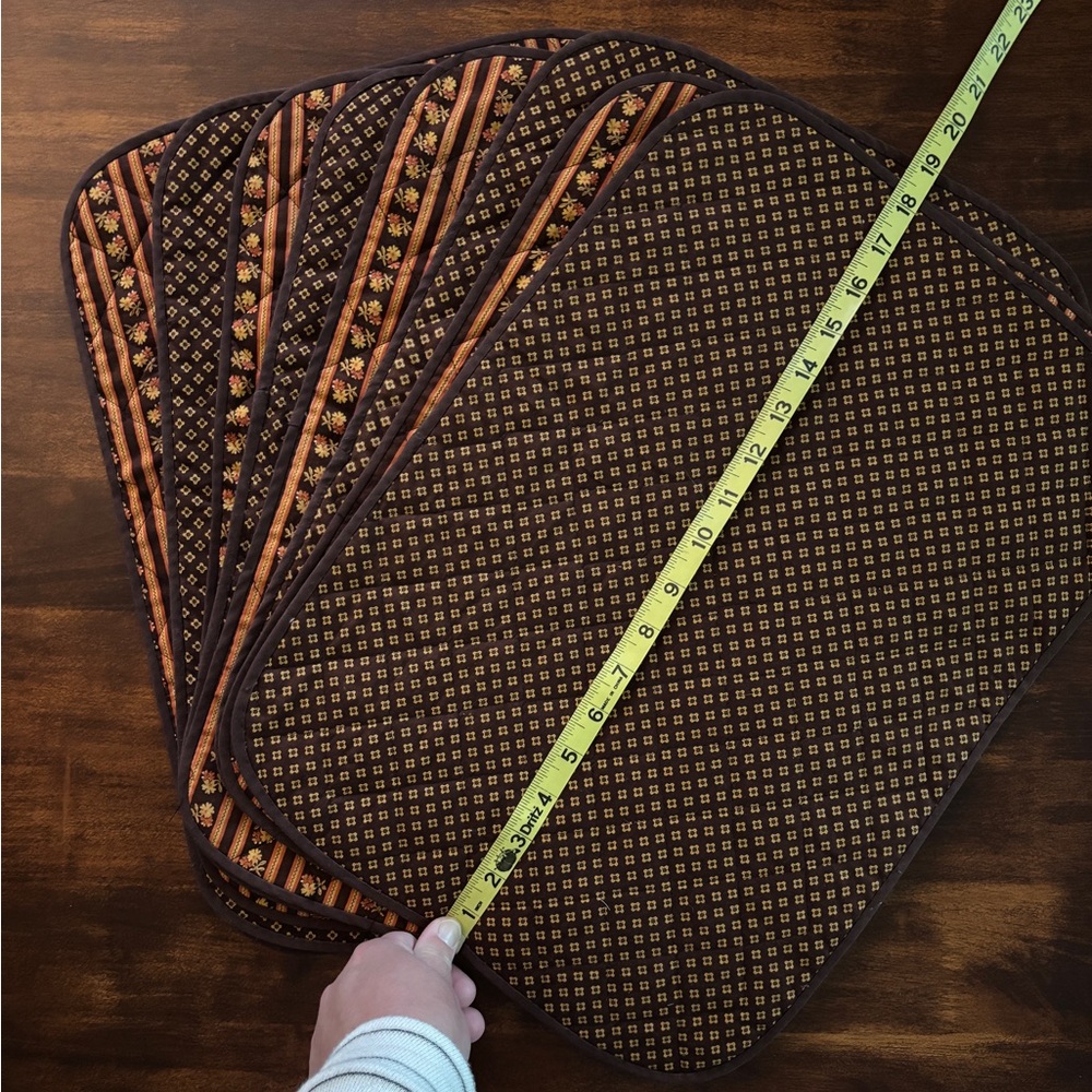 Vintage Placemats (Set of 8) Handmade Quilted Brown/Orange Reversible Linens - Picture 4 of 5